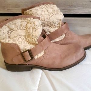 Womens booties, ivory and tan. Buckle on the side.